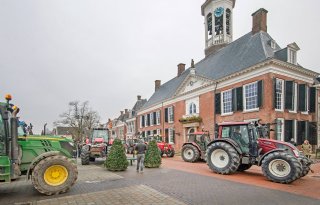 Boeren demonstreren in Dokkum tegen waddenplannen