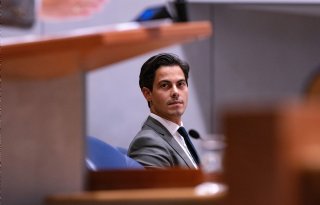 Bruggenbouwer Rob Jetten laat het belerende vingertje weg en is vooral pragmatisch