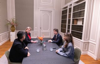 Jetten en Bontenbal vragen VVD 'desastreus' mestbeleid te stoppen